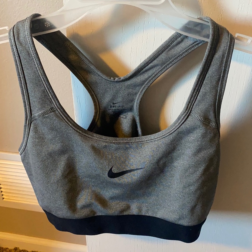Nike Dri-FIT Sports Bra